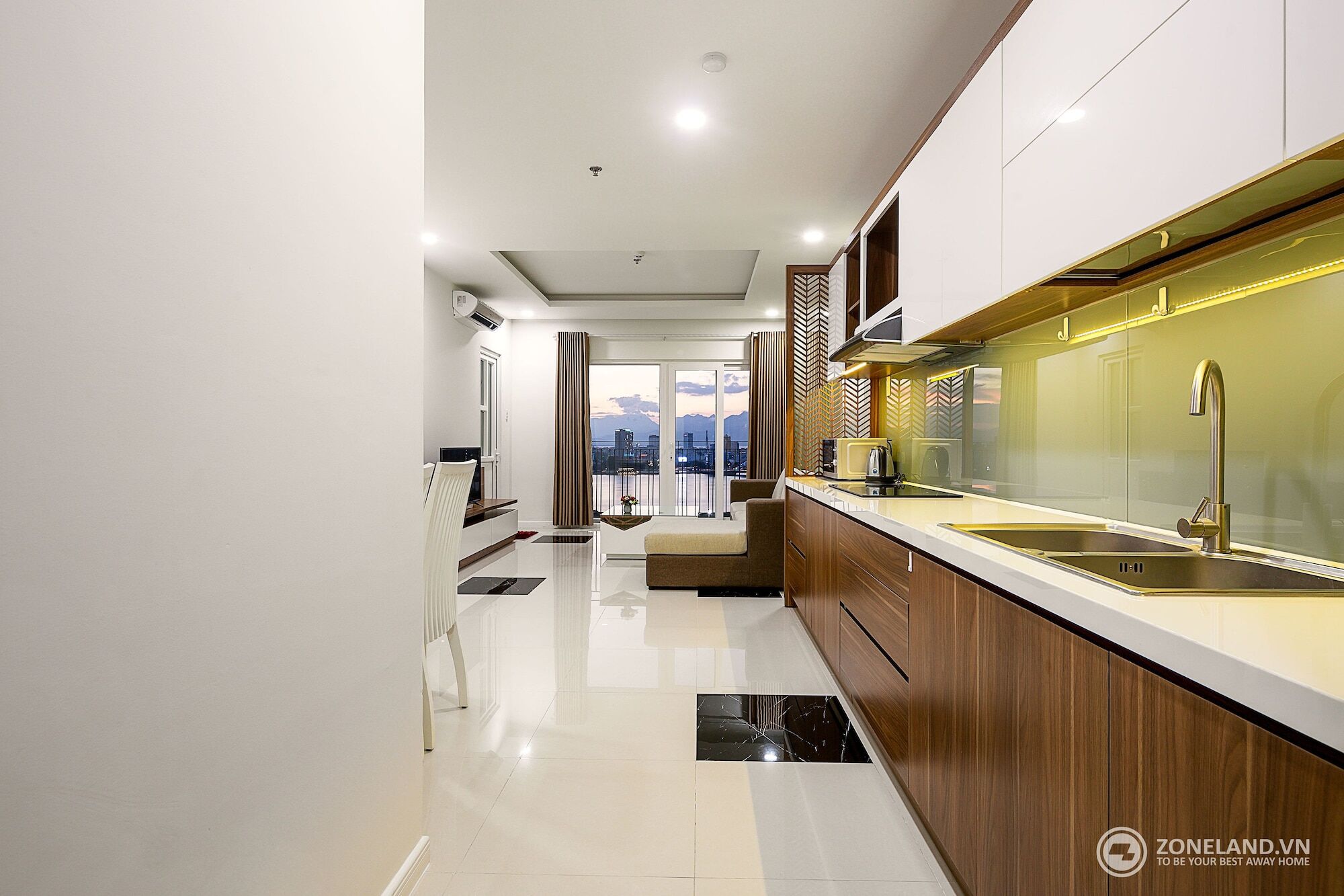 Zoneland Apartments - Monarchy Riverside Son Tra ภายนอก รูปภาพ